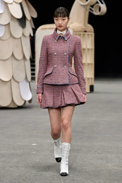 Look 9